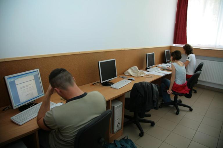 Imola Hostel Eger Exteriör bild