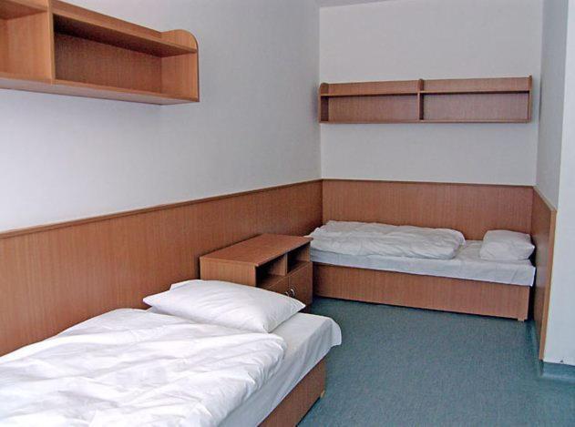 Imola Hostel Eger Exteriör bild